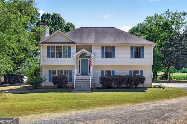 511 W Mcintosh Road, Brooks, GA 30205