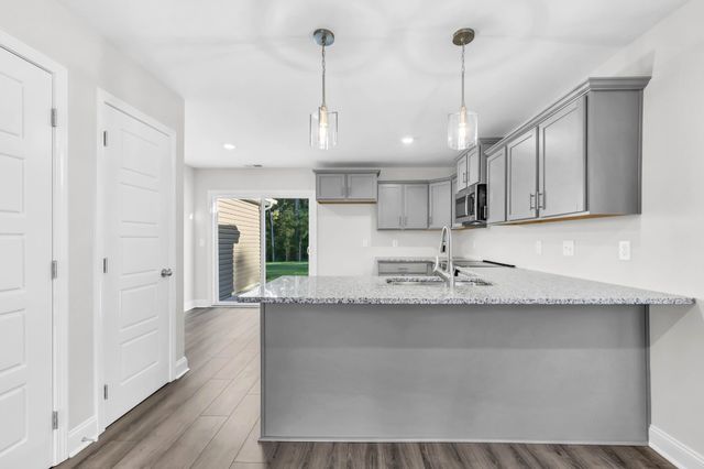 137 Quarry Point Dr C137, Clarksville, TN 37043