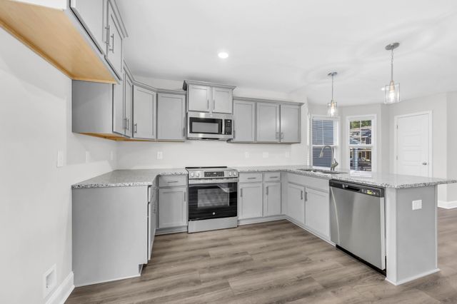 137 Quarry Point Dr C137, Clarksville, TN 37043