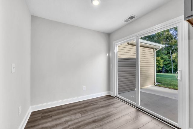 137 Quarry Point Dr C137, Clarksville, TN 37043