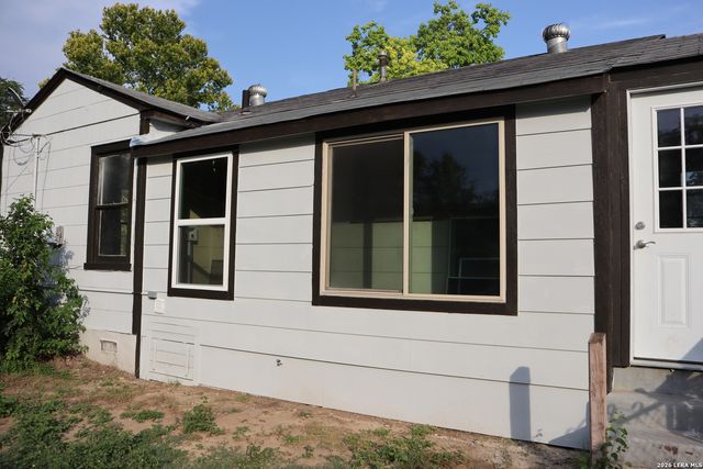 203 Brooks, Schertz, TX 78154