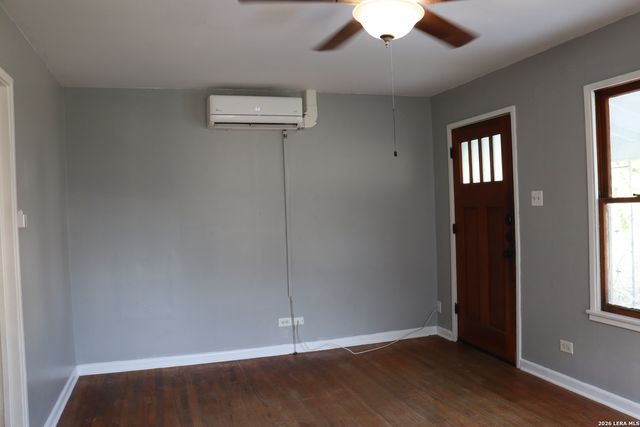 203 Brooks, Schertz, TX 78154