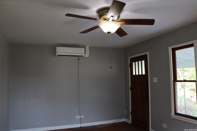 203 Brooks, Schertz, TX 78154