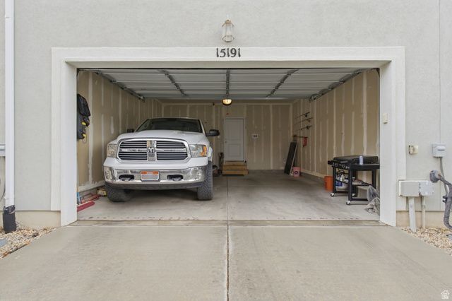 15191 S REINS WAY, Bluffdale, UT 84065