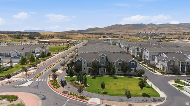 15191 S REINS WAY, Bluffdale, UT 84065