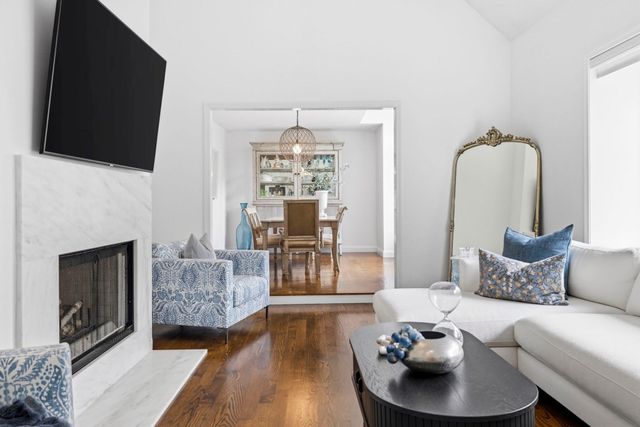 109 Flint Farm Rd, Middleton, MA 01949
