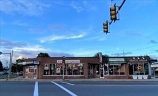 551 East St, Chicopee, MA 01020