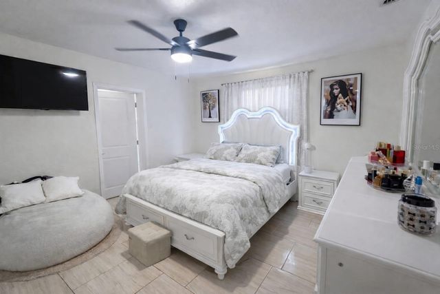 207 N BEVERLY AVENUE, Tampa, FL 33609