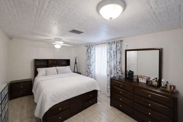 207 N BEVERLY AVENUE, Tampa, FL 33609