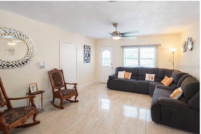 207 N BEVERLY AVENUE, Tampa, FL 33609