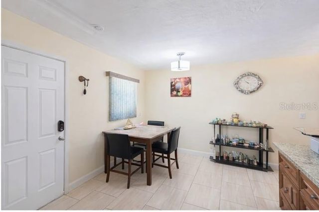 207 N BEVERLY AVENUE, Tampa, FL 33609