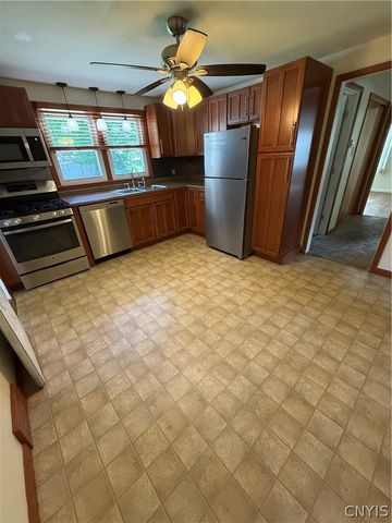 7124 Buckley Road, Salina, NY 13088