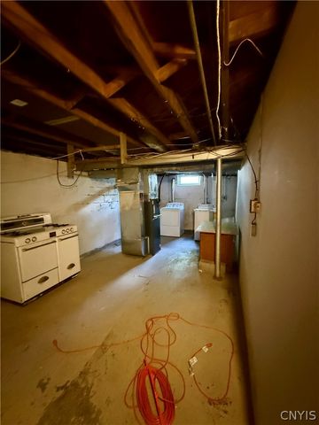 7124 Buckley Road, Salina, NY 13088