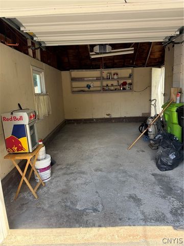 7124 Buckley Road, Salina, NY 13088