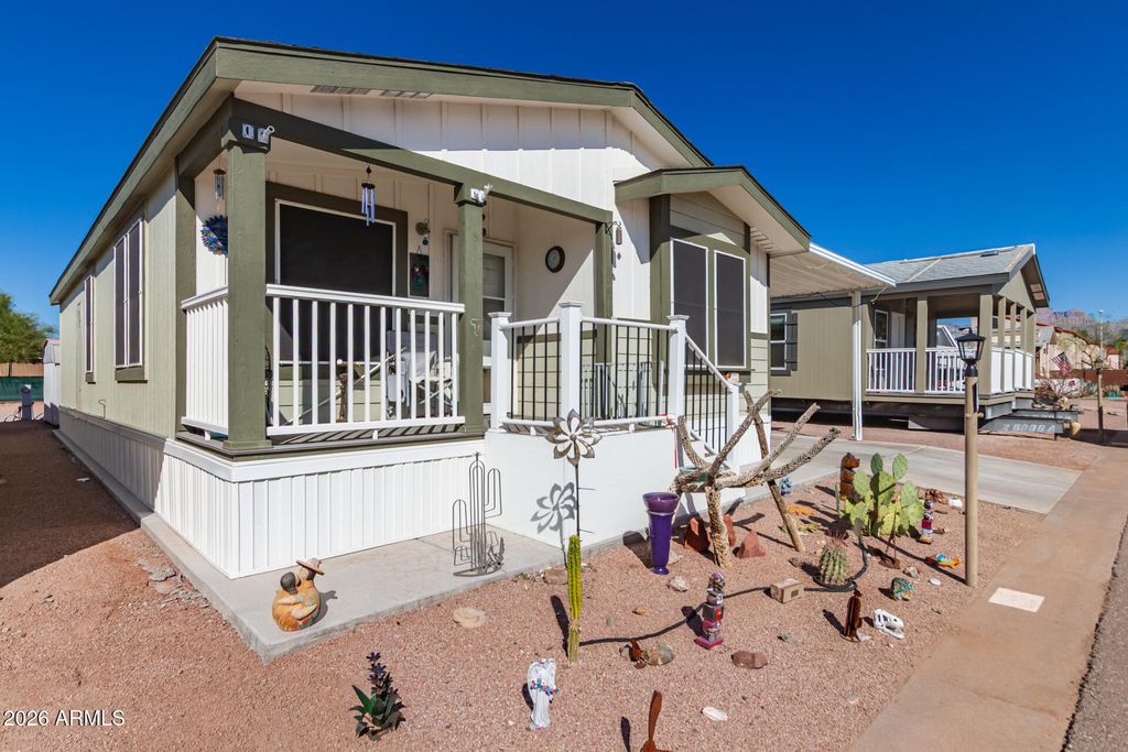1363 N PLAZA Drive 10, Apache Junction, AZ 85120 — exterior