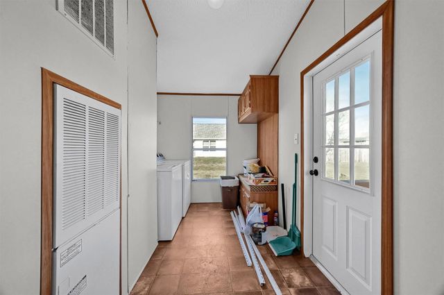 115 Candlewood Circle, Gainesville, TX 76240