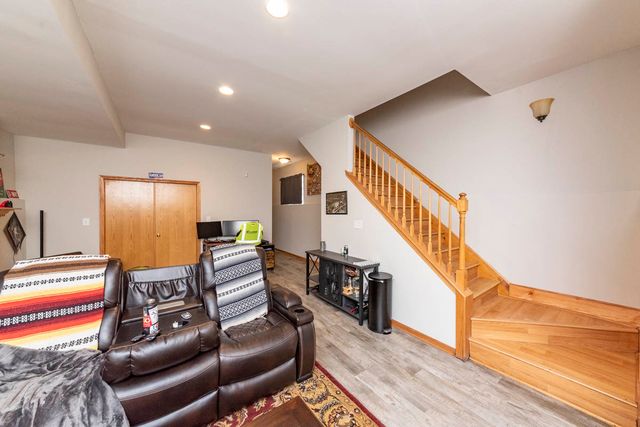 1401 N ARTESIAN Avenue 1, Chicago, IL 60622