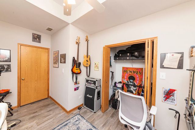 1401 N ARTESIAN Avenue 1, Chicago, IL 60622