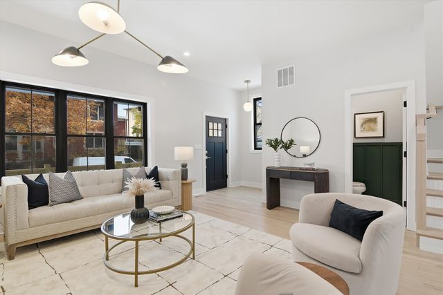 3309 N Whipple Street, Chicago, IL 60618