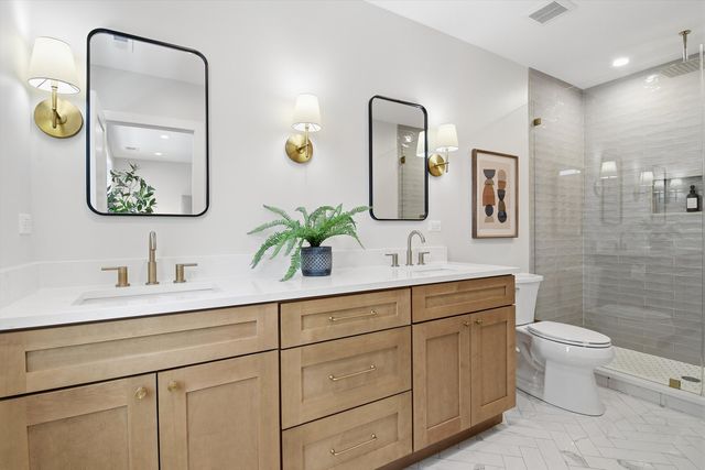 3309 N Whipple Street, Chicago, IL 60618