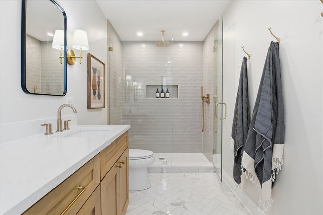 3309 N Whipple Street, Chicago, IL 60618