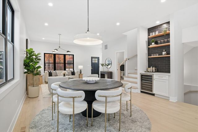 3309 N Whipple Street, Chicago, IL 60618