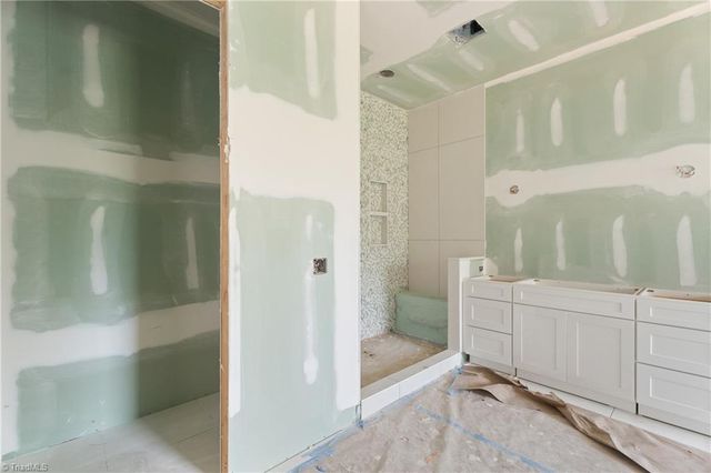 720 Royal Jasmine Court, Winston-salem, NC 27106