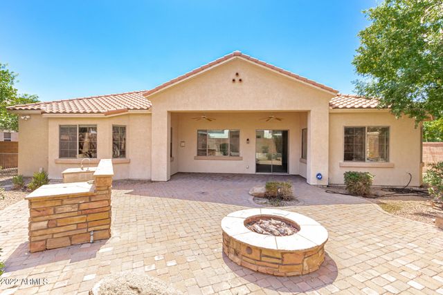 6015 S JOSLYN Lane, Gilbert, AZ 85298