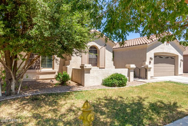 6015 S JOSLYN Lane, Gilbert, AZ 85298
