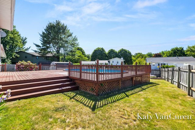 6091 Rogue River Meadows Drive Ne, Plainfield Twp, MI 49306