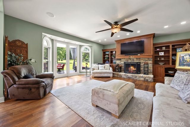 14 Abbeyfeale Drive, Oswego, IL 60543
