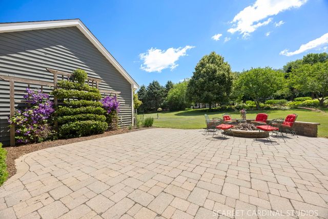 14 Abbeyfeale Drive, Oswego, IL 60543