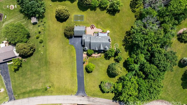 14 Abbeyfeale Drive, Oswego, IL 60543