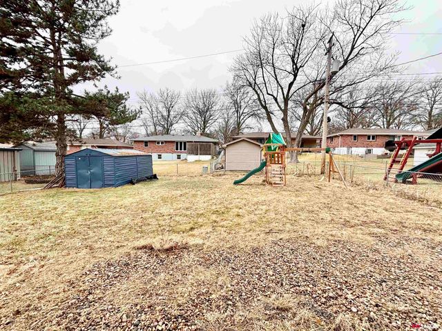 617 Sierra Drive, Lincoln, NE 68505