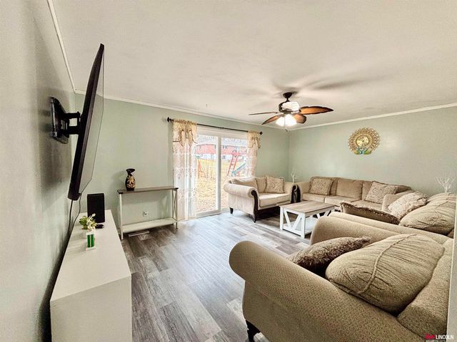 617 Sierra Drive, Lincoln, NE 68505