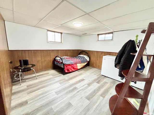 617 Sierra Drive, Lincoln, NE 68505