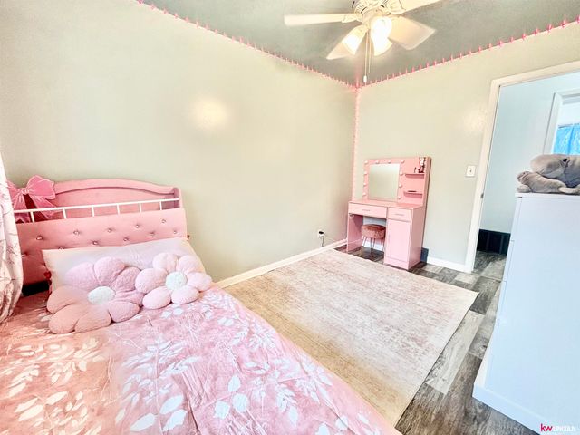 617 Sierra Drive, Lincoln, NE 68505