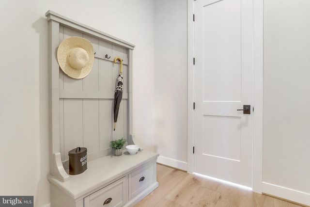 5815 2ND ST S, Arlington, VA 22204