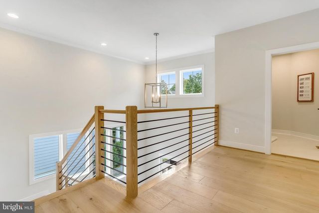 5815 2ND ST S, Arlington, VA 22204