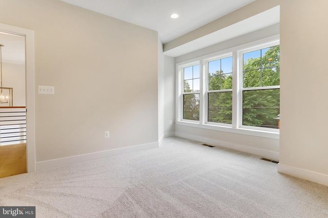 5815 2ND ST S, Arlington, VA 22204