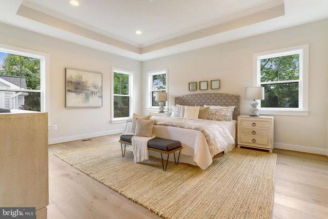 5815 2ND ST S, Arlington, VA 22204