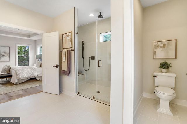 5815 2ND ST S, Arlington, VA 22204