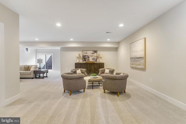 5815 2ND ST S, Arlington, VA 22204