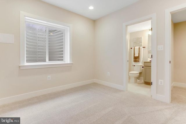 5815 2ND ST S, Arlington, VA 22204