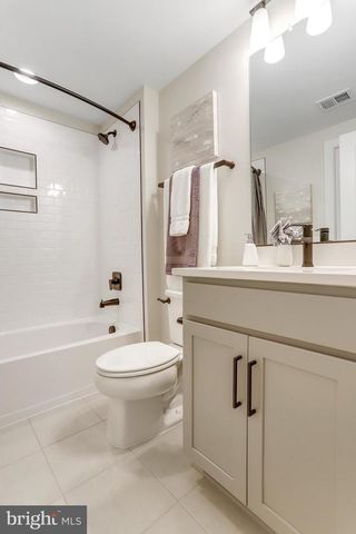 5815 2ND ST S, Arlington, VA 22204