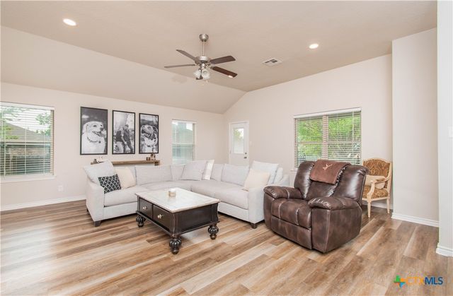 2314 Carriage House Drive, Temple, TX 76502