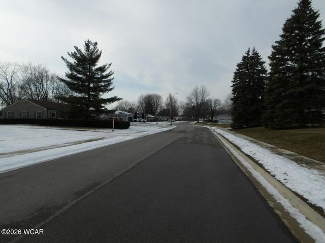 318 Willeke Avenue, Ada, OH 45810