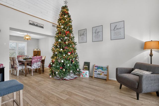 1028 Reveres Run, Lebanon, OH 45036