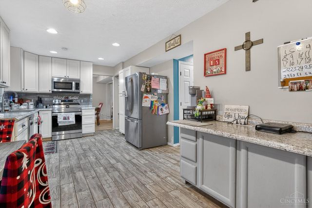 1028 Reveres Run, Lebanon, OH 45036