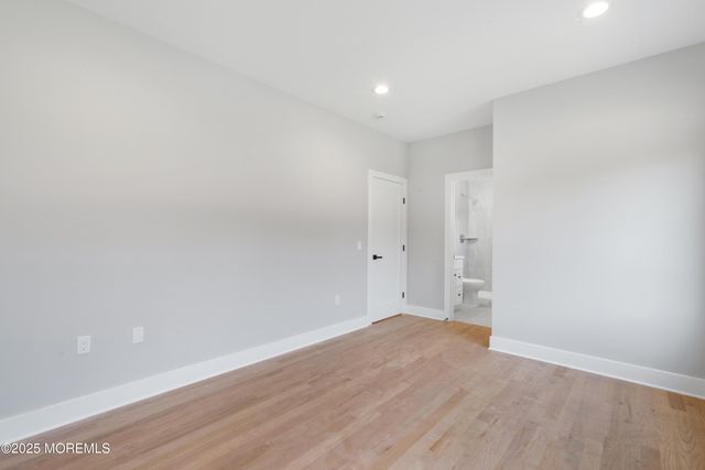 8 Haystack Court, Howell, NJ 07731